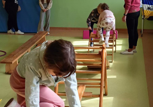 Na zdjęciu dzieci podczas Dnia Otwartego Szkoły.