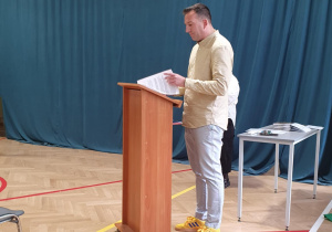 Na zdjęciu pomysłodawca i organizator wydarzenia, p. Kamil Dyjankiewicz.