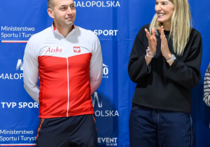 Na zdjęciu Pani Elżebieta Nowak wraz ze Zbigniewem Bródką.