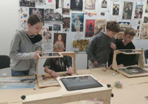 Na zdjęciu uczniowie podczas warsztatów w EC1.