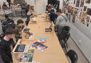 Na zdjęciu uczniowie podczas warsztatów w EC1.