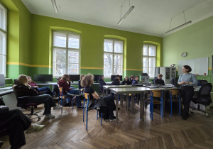 Na zdjęciu uczniowie klas ósmych podczas wizyty w CKZiU w Łodzi.